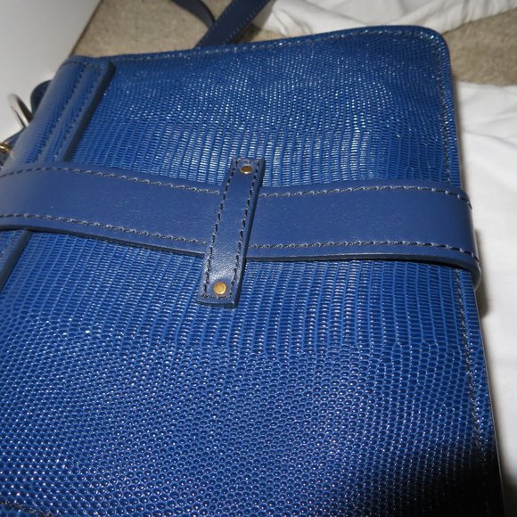 Chloe Medium Aby Lizard Embossed Calfskin Shoulder Bag In Captive Blue - Picture 11 of 17